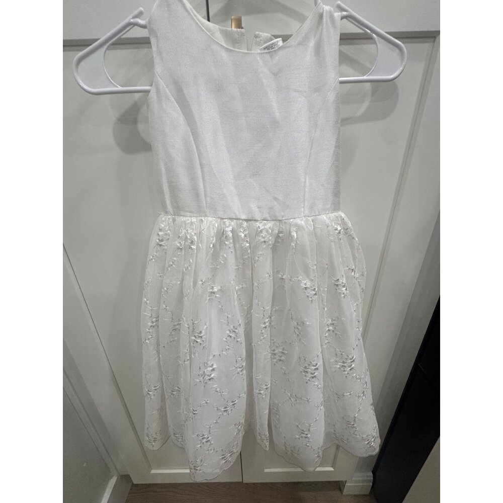Girls Ivory Sleeveless Floral Lace Dress By Lavender Size 6 Polyester Blend